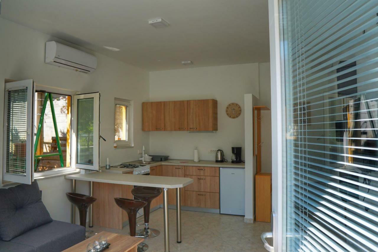 자다르 Apartman Cro Garden 아파트 외부 사진