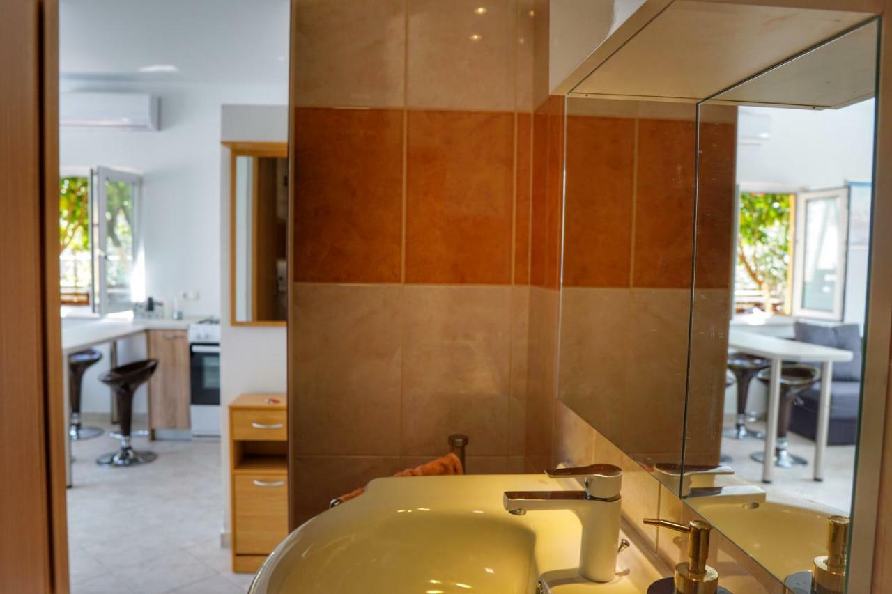 자다르 Apartman Cro Garden 아파트 외부 사진