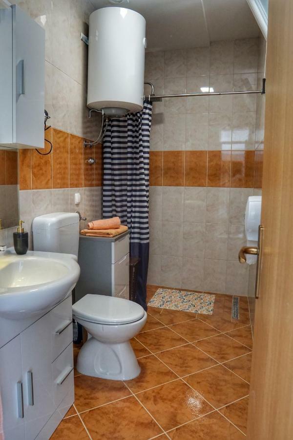자다르 Apartman Cro Garden 아파트 외부 사진